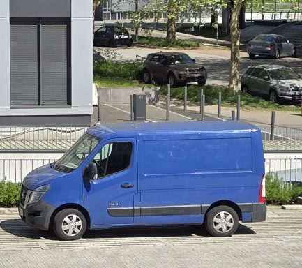 Nissan NV400